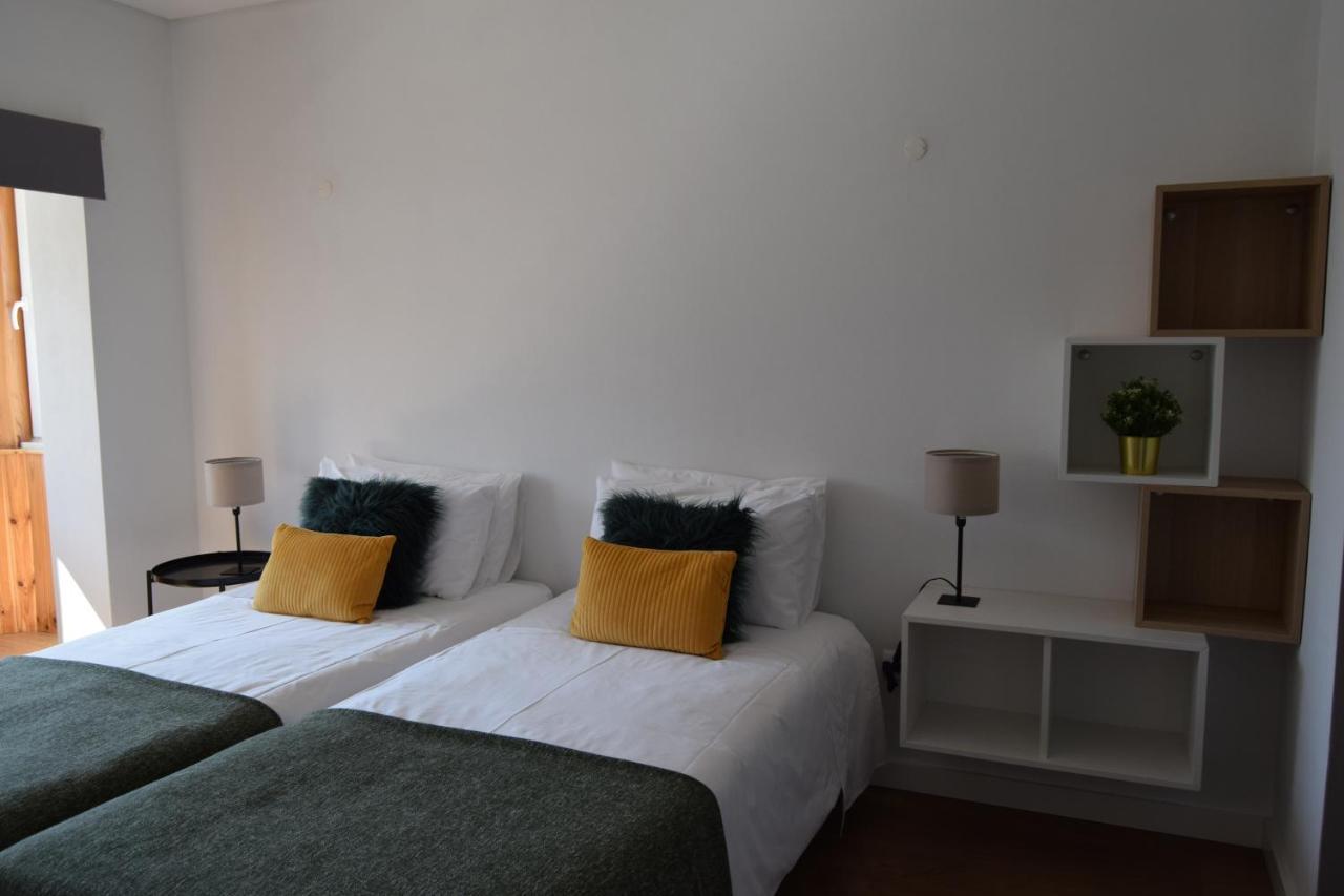 Family House Hotel Lagos Bagian luar foto