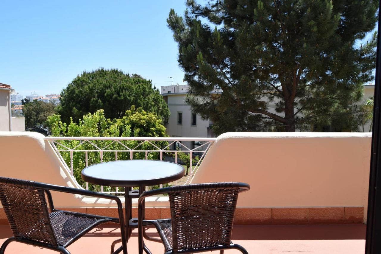 Family House Hotel Lagos Bagian luar foto