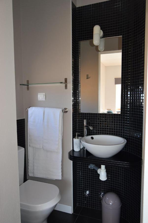 Family House Hotel Lagos Bagian luar foto