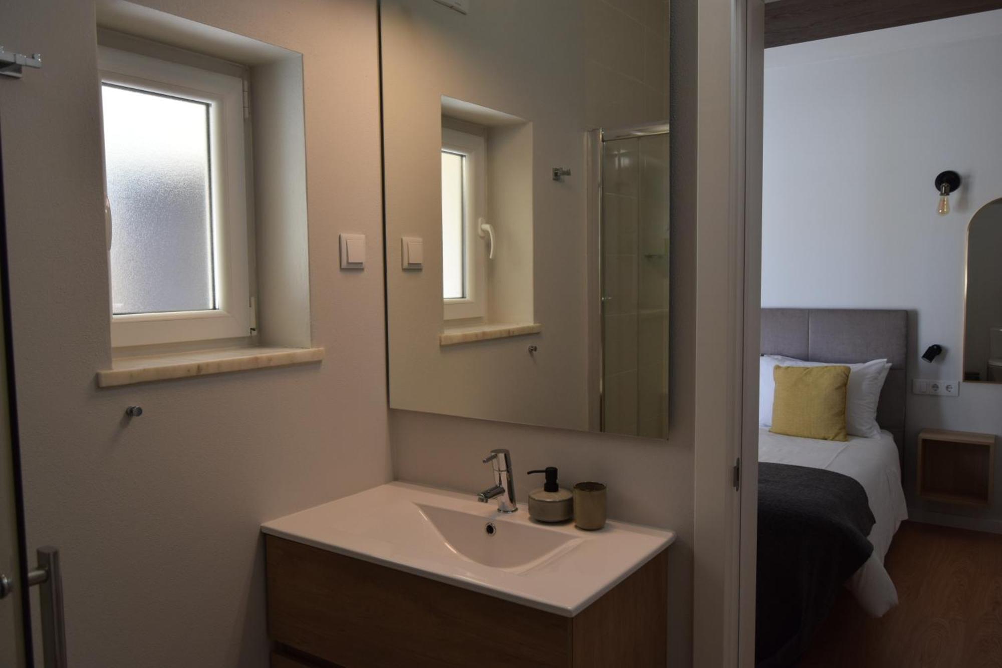 Family House Hotel Lagos Bagian luar foto