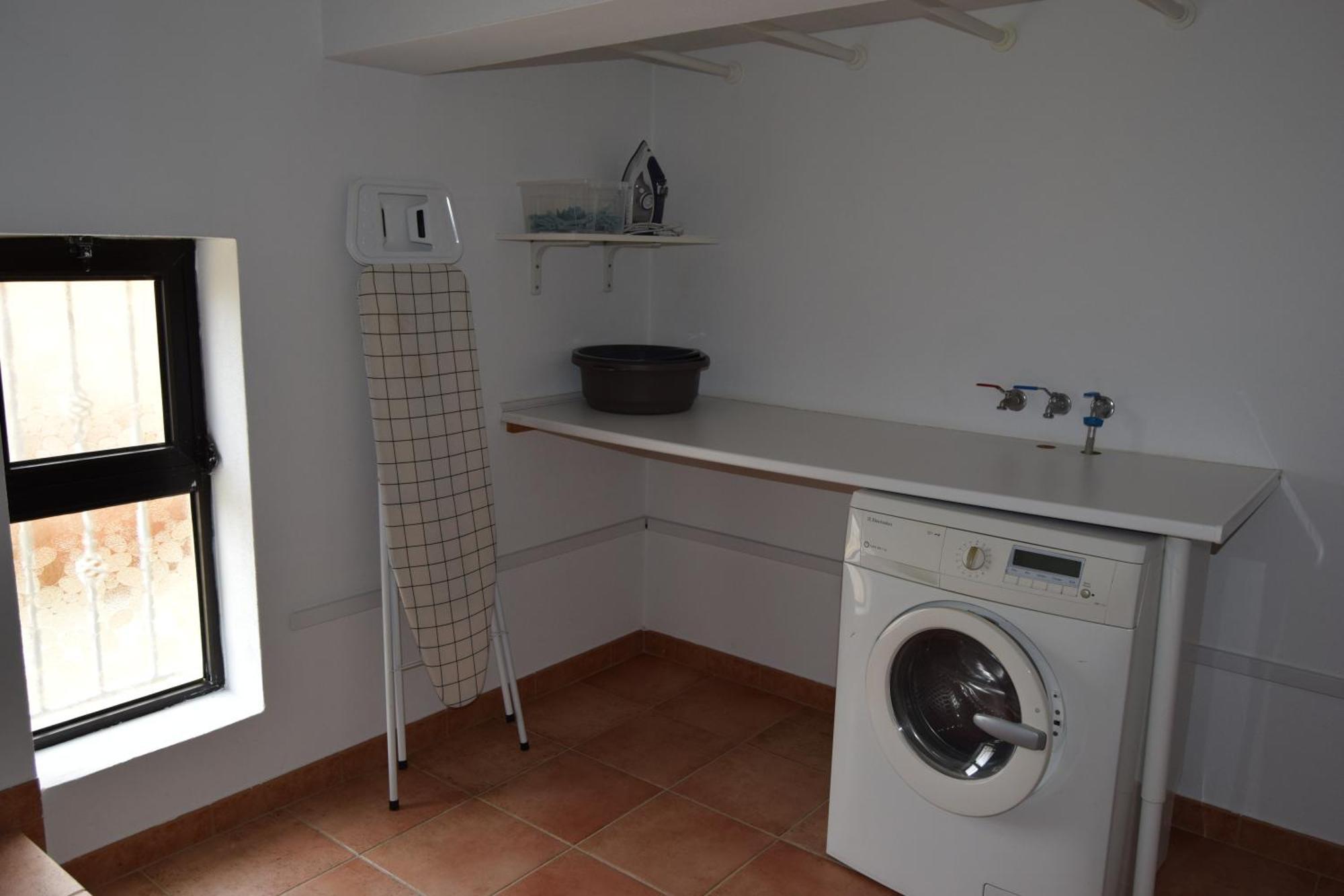 Family House Hotel Lagos Bagian luar foto